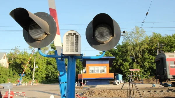 Rus demiryolları. trafik ışığı semafor — Stok fotoğraf
