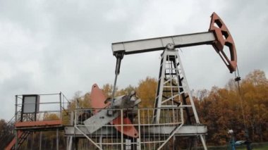 petrol üretimi. Yağ pompaları