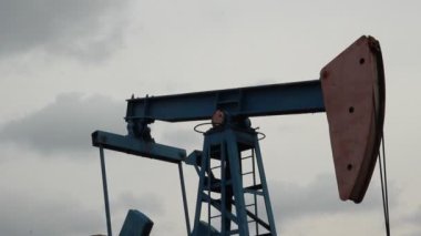 petrol üretimi. Yağ pompaları
