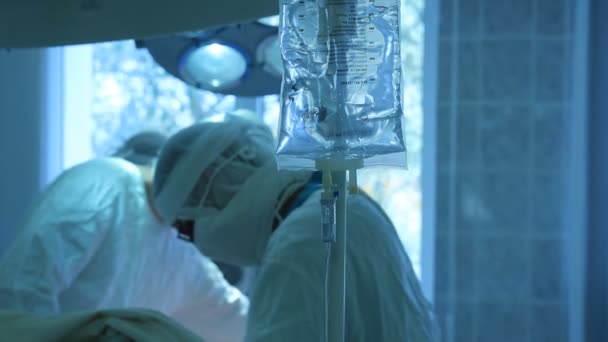 Operación. Mesa quirúrgica — Vídeos de Stock