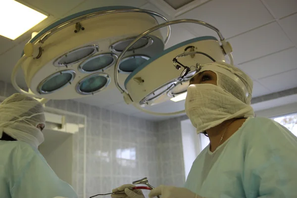 Doctor in de operatie kamer — Stockfoto
