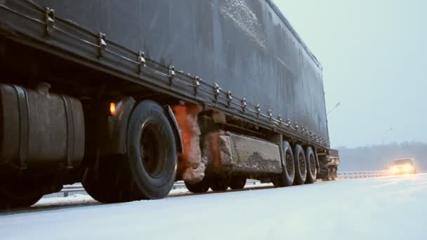 Autopista de invierno. Nieve — Vídeo de stock