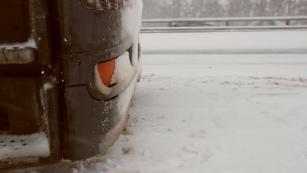 Zimní silnici. sníh — Stock video