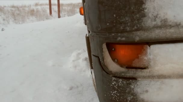 Zimní silnici. sníh — Stock video