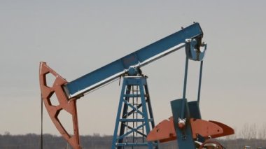 Kış petrol üretimi. Yağ pompaları