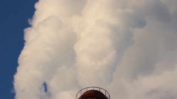 Thermal power plant, the smoke from the chimney. Generation, energy — Stock Video