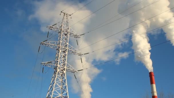 Central térmica, el humo de la chimenea. Generación, energía — Vídeos de Stock