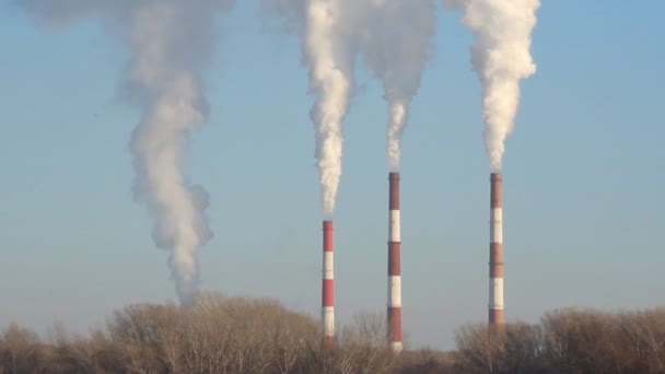 열 발전소, 굴뚝에서 나오는 연기. 세대, 에너지 — 비디오