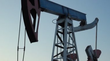 Kış petrol üretimi. Yağ pompaları