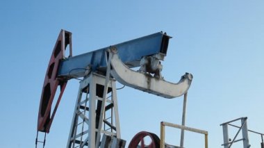 Kış petrol üretimi. Yağ pompaları