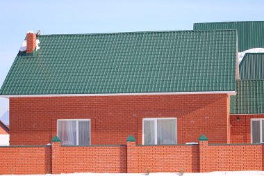 Yazlık kır evi tuğla. Kış