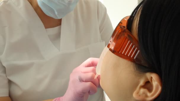 En el consultorio dental. odontología — Vídeo de stock