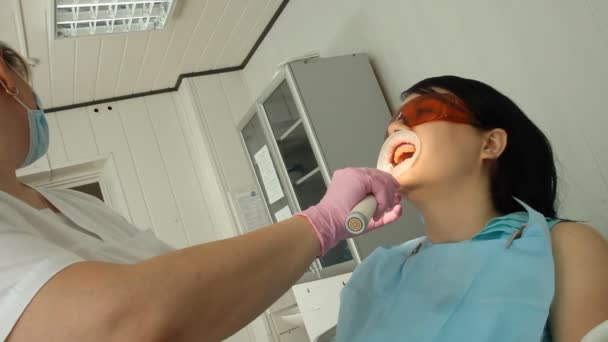 Clareamento dos dentes Odontologia — Vídeo de Stock