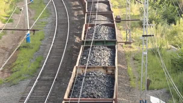 El ferrocarril. Transporte de carbón por ferrocarril — Vídeos de Stock