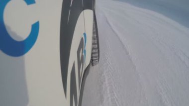 Ufa, Rusya Federasyonu - 02 Mart 2014: araba subaru test - sürücü. test - araba subaru sür. ön tekerlek araba dış, ufa, Rusya Federasyonu