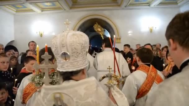 Russisch-orthodoxe kerk, Pasen. Pasen dienst. — Stockvideo