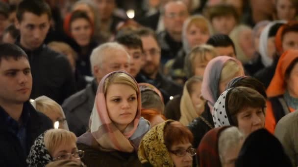 Russisch-orthodoxe kerk, Pasen. Pasen dienst. — Stockvideo