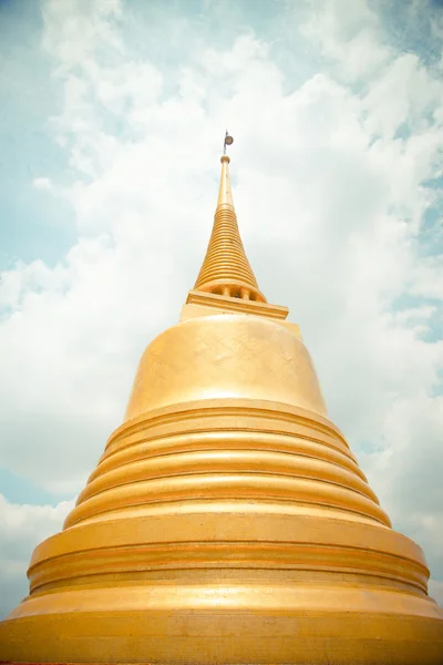 Pagoda d'oro in Wat Sraket Thailandia1 — Foto Stock