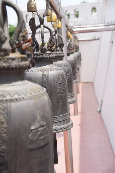 Un montón de campanas en el temple2 —  Fotos de Stock