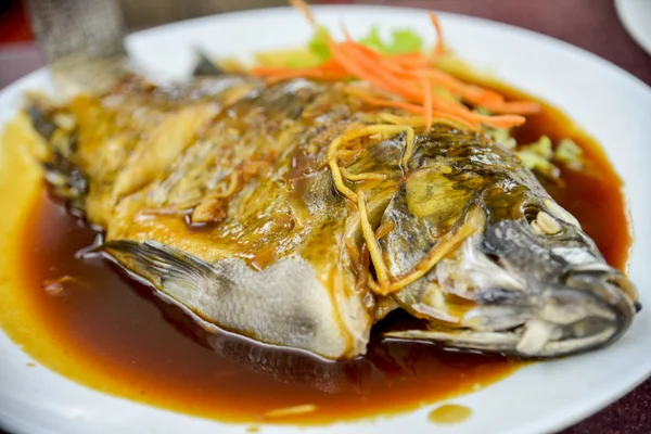 Snapper kukus dengan kecap — Stok Foto