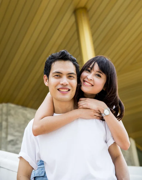 Lovely couple embrace on the stairs2 — Stock Photo, Image