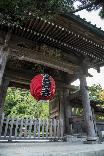 Lanterna vermelha na frente do Temple2 japonês — Fotografia de Stock