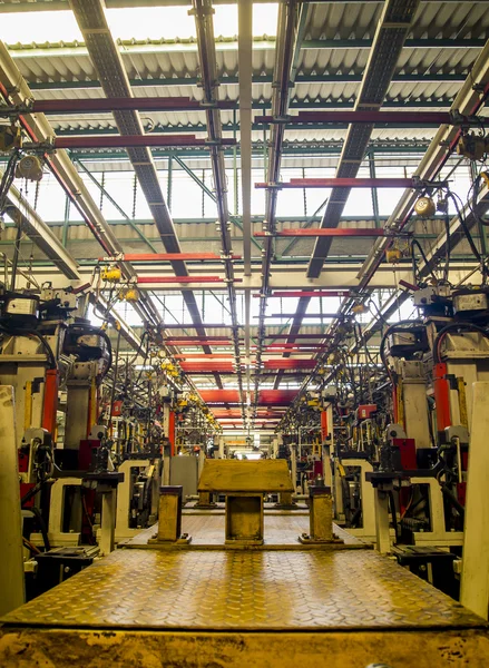 SAMUTPRAKARN, THAILAND - NOVEMBER 1 Assembly line for make car o — Stock Photo, Image