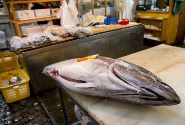 Tablo kesme koca tuna