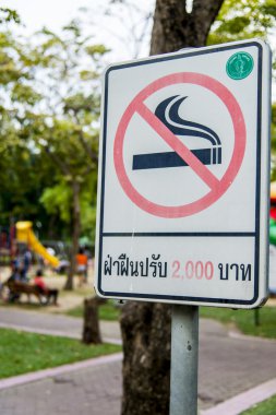 Tayland park duman işareti yasakla