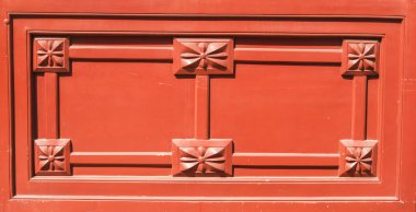 Tay tarzı kırmızı ahşap dekorasyon