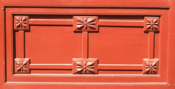 Tay tarzı kırmızı ahşap dekorasyon — Stok fotoğraf
