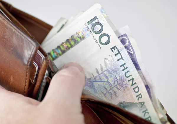 şişkin bir cüzdan