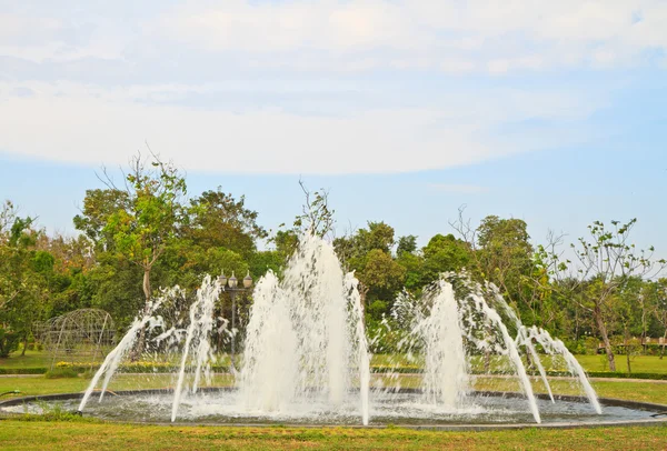 Fuentes — Foto de Stock