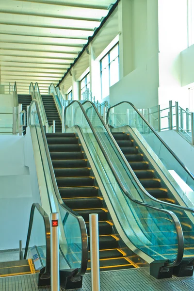 Escalera mecánica — Foto de Stock