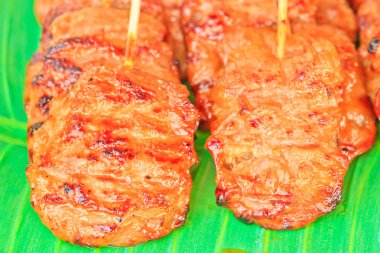  kavrulmuş domuz eti