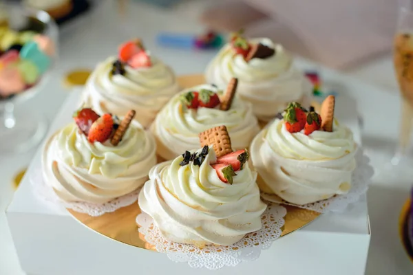 Cupcake Con Panna Montata Fragole — Foto Stock