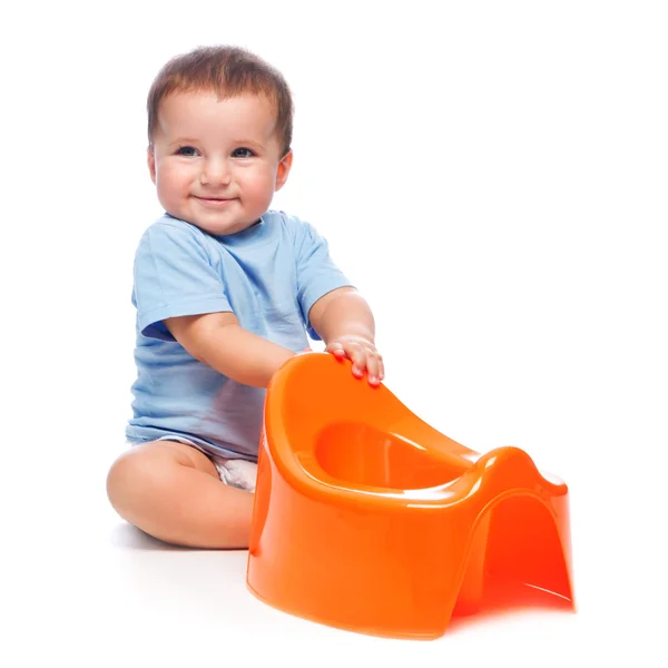 Niño feliz con orinal —  Fotos de Stock