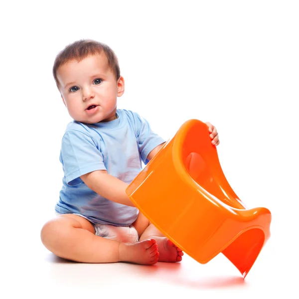 Menino segurando potty — Fotografia de Stock