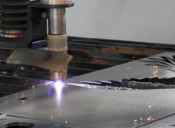 Taglio laser dei metalli Foto Stock Royalty Free