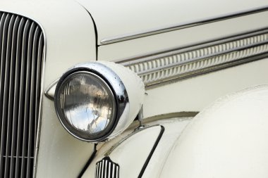 Far eski model araba