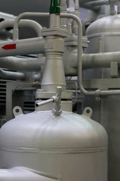 Современное Промышленное Холодильное Оборудование Стальные Резервуары Трубы Селективный Фокус Стоковая Картинка