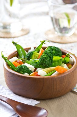brokoli, fasulye ve arpa salatası