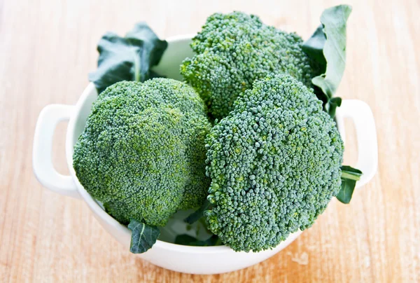Broccoli proaspăt — Fotografie, imagine de stoc