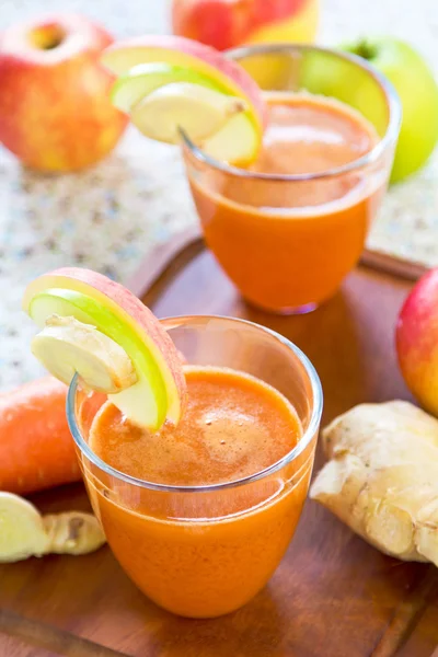 Carrot with Apple and Ginger juice — Stock Photo, Image