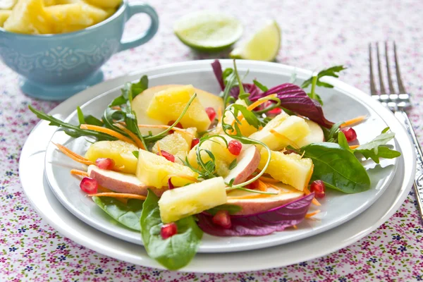 Pineapple and apple salad — Stock Photo, Image