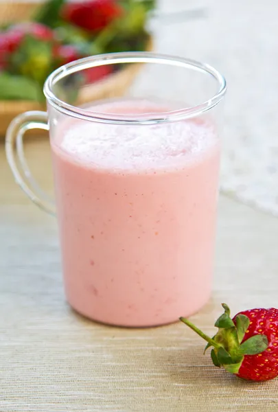 Çilekli Smoothie — Stok fotoğraf