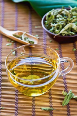 verbena çay veya verveine çay