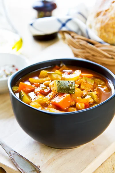 Vegetables soup with chickpea — Stock Photo, Image