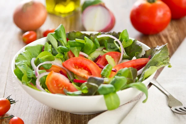 Ensalada de verduras frescas —  Fotos de Stock