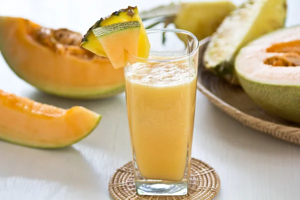 Melon and pineapple smoothie — Stock fotografie